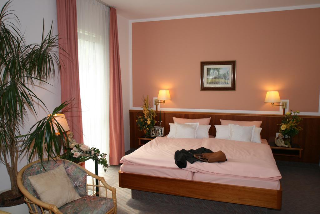 Hotel Dorotheenhof Cottbus Phòng bức ảnh