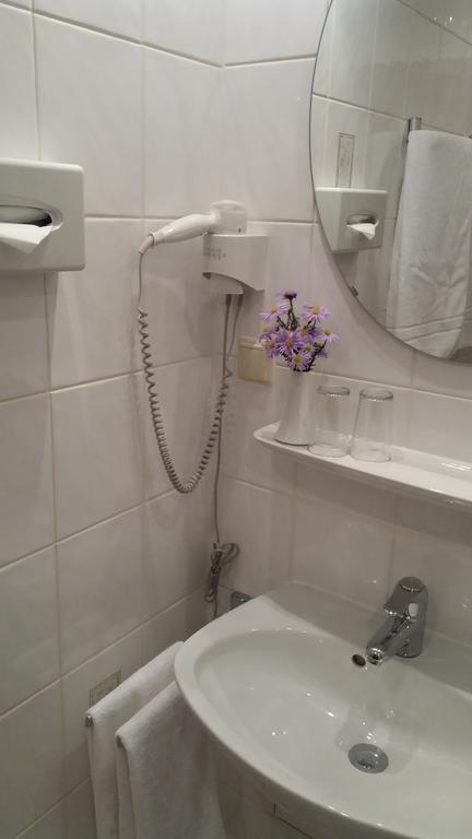 Hotel Dorotheenhof Cottbus Ngoại thất bức ảnh